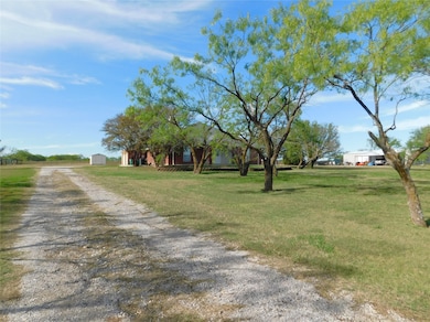 10971 Lakecrest Dr, Sanger, TX 76266 - photo 4