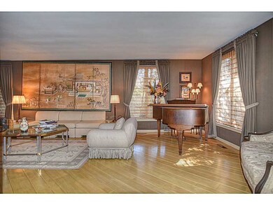 220 Lorimer Ave, Providence, RI 02906 - photo 5