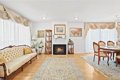 11952 Darlington Ave unit 6, Los Angeles, CA 90049 - photo 3