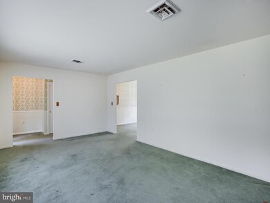 301 Plum Point Rd, Huntingtown, MD 20639 - photo 6