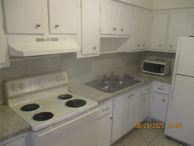 1750 N 17th Ct unit 102, Hollywood, FL 33020 - photo 6