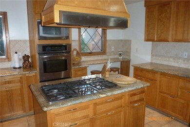 21796 Ybarra Rd, Woodland Hills, CA 91364 - photo 5