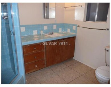 Master Bath/Spa.