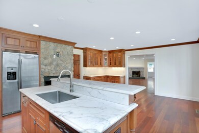 166 Lancelot Rd Fairfield CT-print-003-8