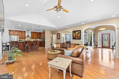 32314 Deep Meadow Ln, Locust Grove, VA 22508 - photo 3