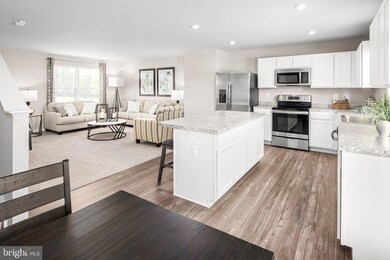 726 Raeann Dr, Greencastle, PA 17225 - photo 3