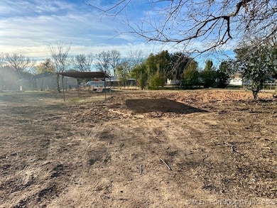 807 NW Dallas Dr, Kingston, OK 73439 - photo 3