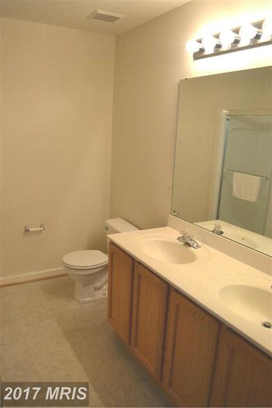 21332 Bunyan Cir, Germantown, MD 20876 - photo 6