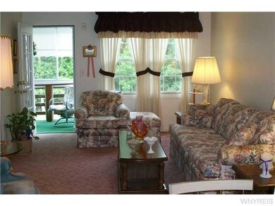 Living Room Pretty!!