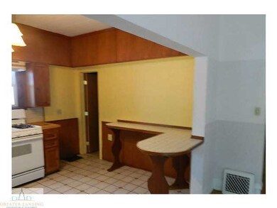 unlisted-address, Lansing, MI 48906 - photo 6