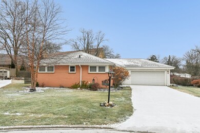 2307 Robincrest Ln, Glenview, IL 60025 - photo 2