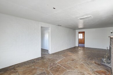 10005 N 13th Pl-6