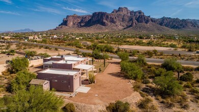 618 N Mountain View Rd-0657