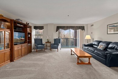 273 Cambridge Rd unit 206, Woburn, MA 01801 - photo 3