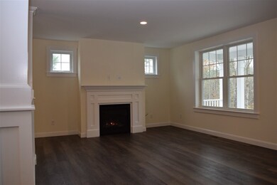10 Hayden Place unit 16, Newmarket, NH 03857 - photo 6