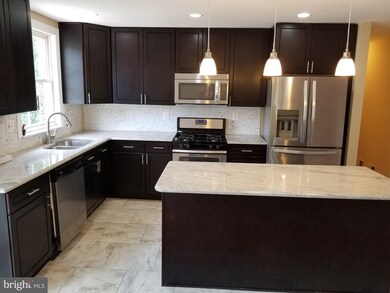 13417 Buchanan Dr, Fort Washington, MD 20744 - photo 5