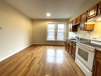 4 Washington Ave unit 38, Chelsea, MA 02150 - photo 2