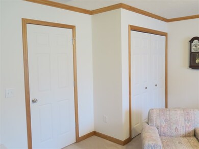 1138 W Sugarberry Ct, Bloomington, IN 47404 - photo 6