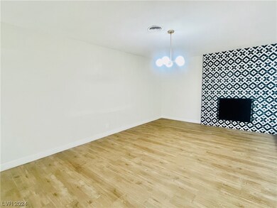 1716 Silver Mesa Way, Las Vegas, NV 89169 - photo 3