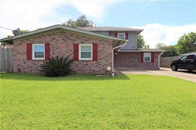 4962 Metropolitan Dr, New Orleans, LA 70126 - photo 2