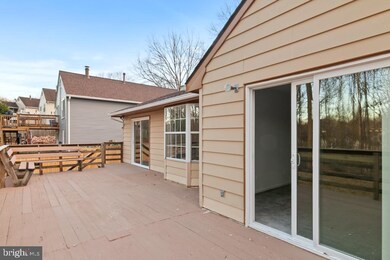 12206 Guinevere Rd, Glenn Dale, MD 20769 - photo 5