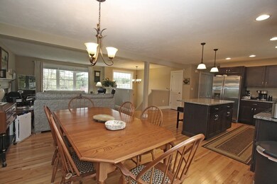 8 Hemlock Dr, Ayer, MA 01432 - photo 6