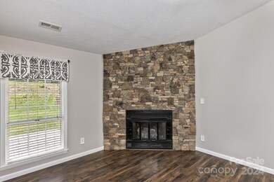104 Scottlynn Ct, Asheville, NC 28806 - photo 6