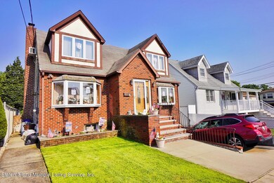 7 Levit Ave, Staten Island, NY 10314 - photo 2