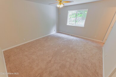 Master Bedroom1 Looking Inward