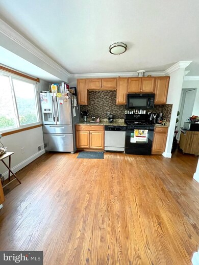 18905 Abbotsford Cir, Germantown, MD 20876 - photo 7