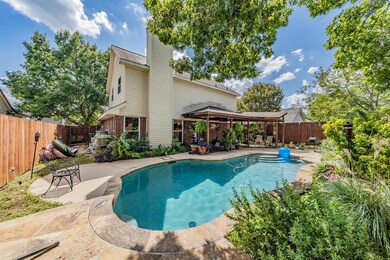 717 Timbercreek Dr, Hurst, TX 76053 - photo 2