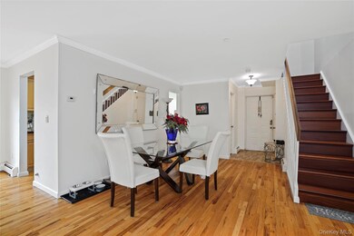 Copper Beech unit 3-9, White Plains, NY 10601 - photo 4