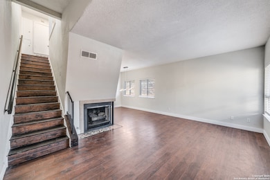 7123 Thrush View Ln unit 20, San Antonio, TX 78209 - photo 3