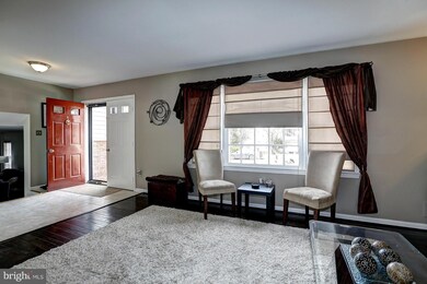 8017 W Point Dr, Springfield, VA 22153 - photo 3