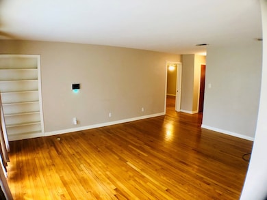 1409 Highland Dr, Bay City, TX 77414 - photo 4