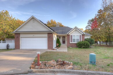 123 Randolph Dr, Carl Junction, MO 64834 - photo 2