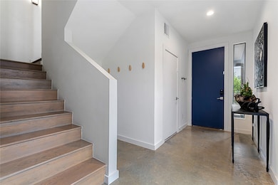 1002 Mobile St unit 1, Dallas, TX 75208 - photo 3