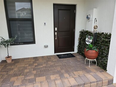 256 SW 159th Terrace unit 256, Pembroke Pines, FL 33027 - photo 2