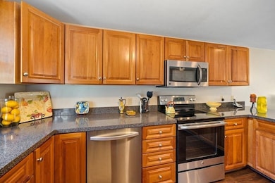 240 Bridle Cross Rd unit 14, Fitchburg, MA 01420 - photo 7