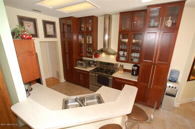 1617 River Breeze Kitchen2