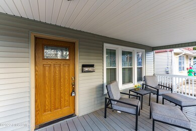 125 N Holmes St, Schenectady, NY 12302 - photo 3