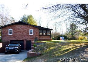 77 Cedar Creek Dr, Hendersonville, NC 28792 - photo 4