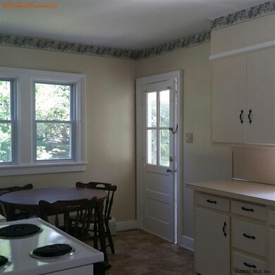 10 Grove St, Slingerlands, NY 12159 - photo 4