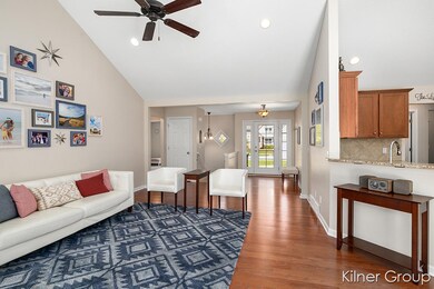 6007 Plumtree Ln, Midland, MI 48642 - photo 6