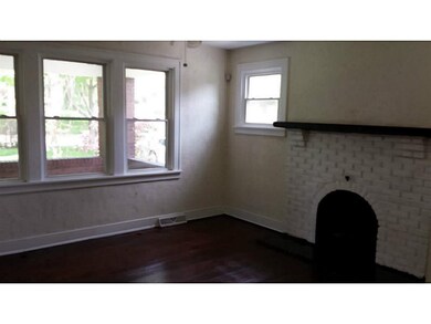 Living Room. Large living room with lots of window