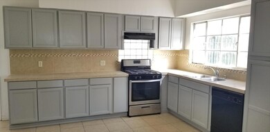 2025 San Jose Ave, El Paso, TX 79902 - photo 4