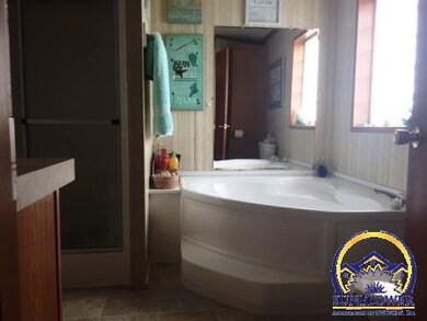 7902 NW Wilson Rd, Topeka, KS 66618 - photo 4