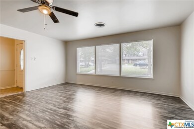 104 Nichols Dr, San Marcos, TX 78666 - photo 3