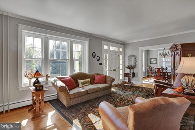 329 E Walnut St, Reading, PA 19607 - photo 5