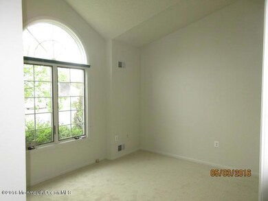 13 Kent Ct, Monroe Township, NJ 08831 - photo 2